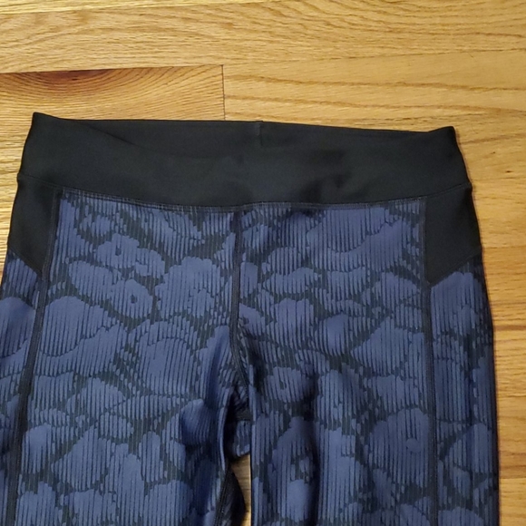 Snake skin workout leggings - Picture 2 of 3